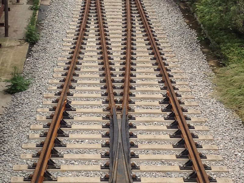 弹性扣件是铁路道岔的重要组成部分！